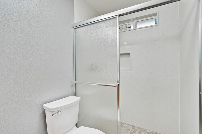 Building Photo - 1660 S Capitol Ave