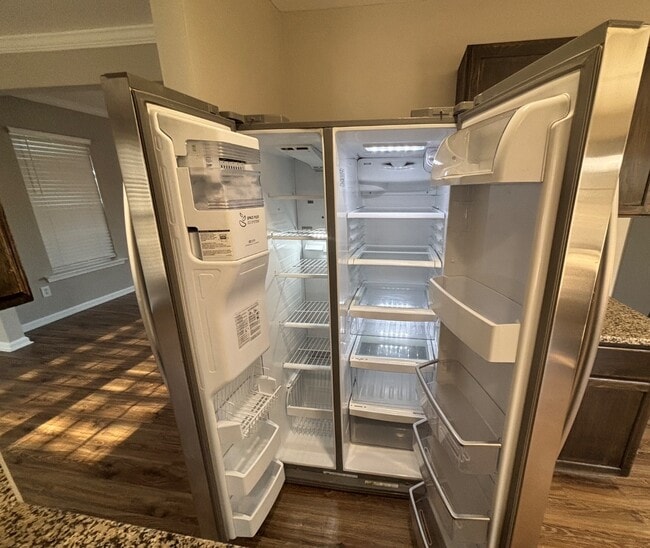 Building Photo - 6 Brookhaven Way