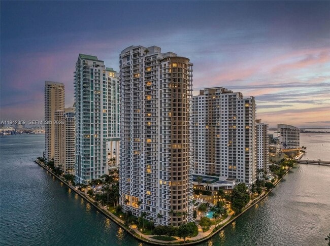 Building Photo - 901 Brickell Key Blvd