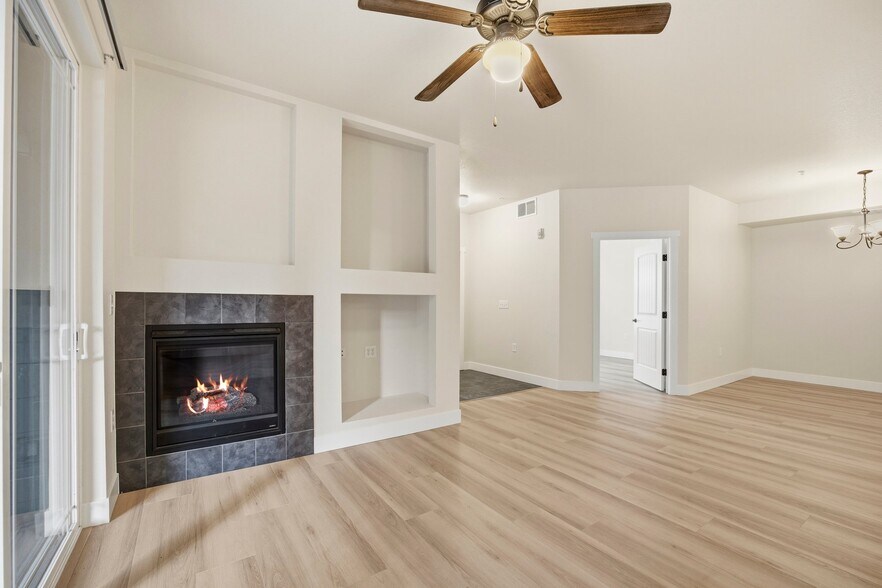 Building Photo - 2445 Windrow Dr