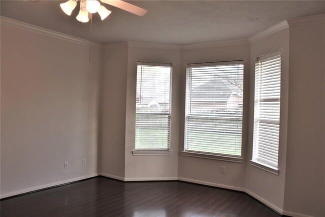 Building Photo - 22511 Parkvine Ln