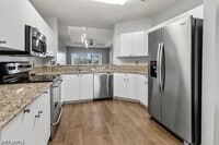 Building Photo - 7827 Regal Heron Cir