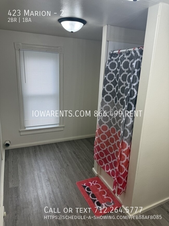 Building Photo - 423 Marion-2