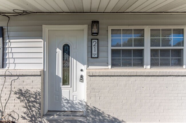 Building Photo - 3 bedroom in Mary Esther Heights!