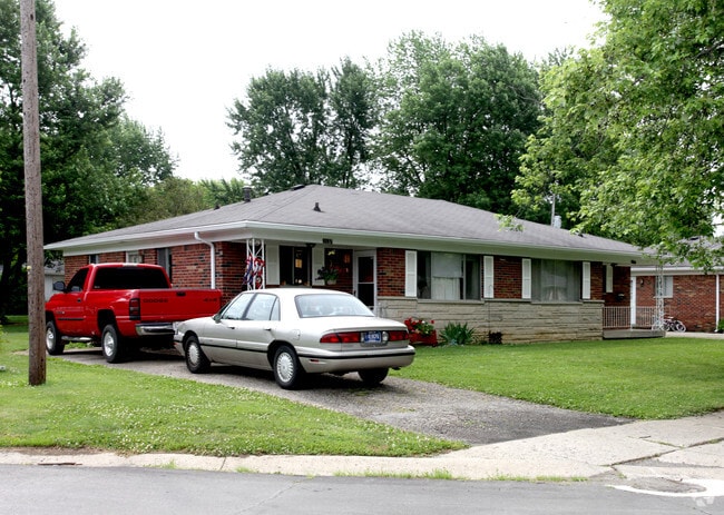 Primary Photo - Cedars Court