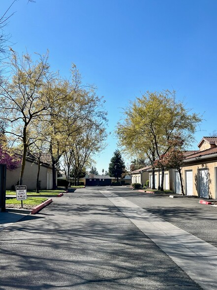 Primary Photo - Montelena Townhomes