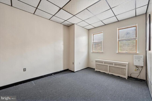 Building Photo - 1639 Wolf St