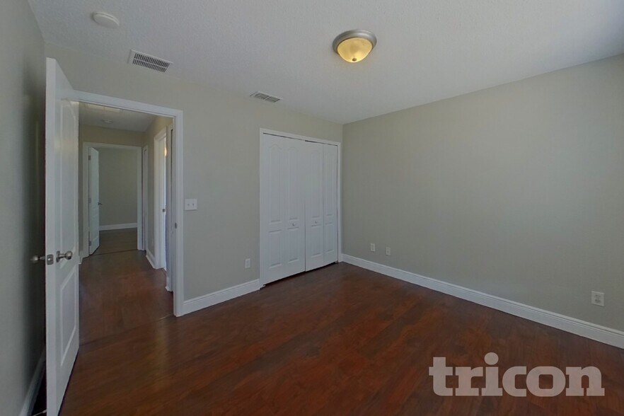 Building Photo - 15206 Markham Dr