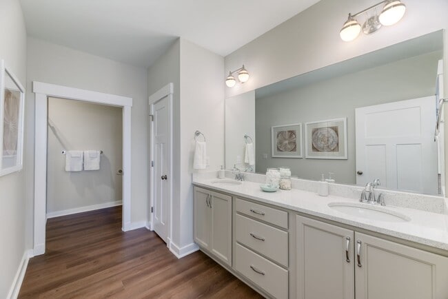 Building Photo - Outer Banks 3 Bedroom Year Round Rental