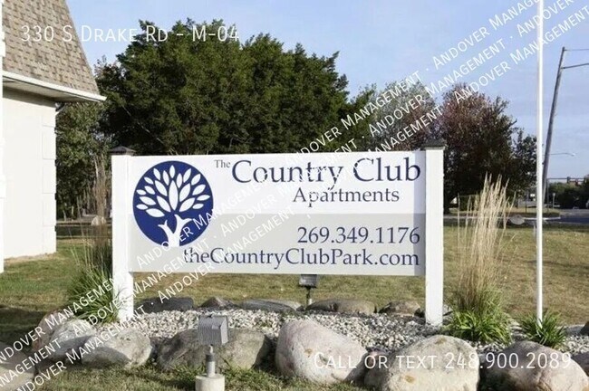 Building Photo - 330 S Drake Rd