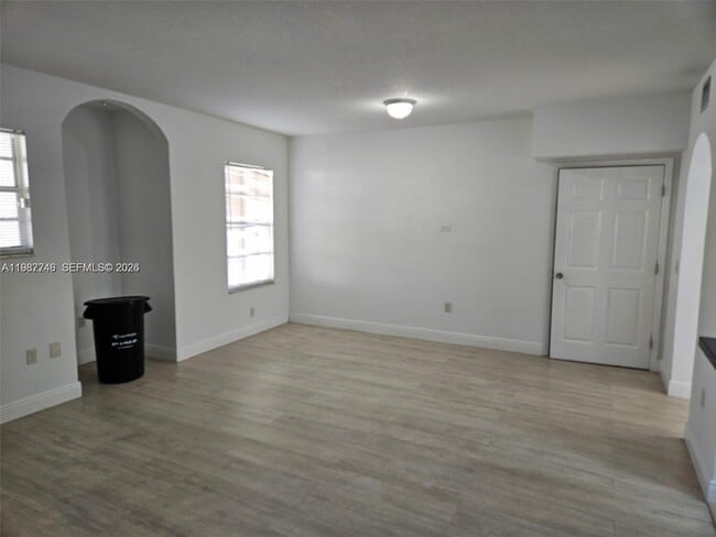 Building Photo - 1706 Belmont Ln