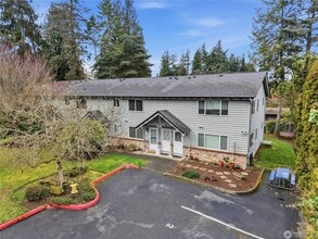 Building Photo - 2Bd/1.25Ba Edmonds Condo