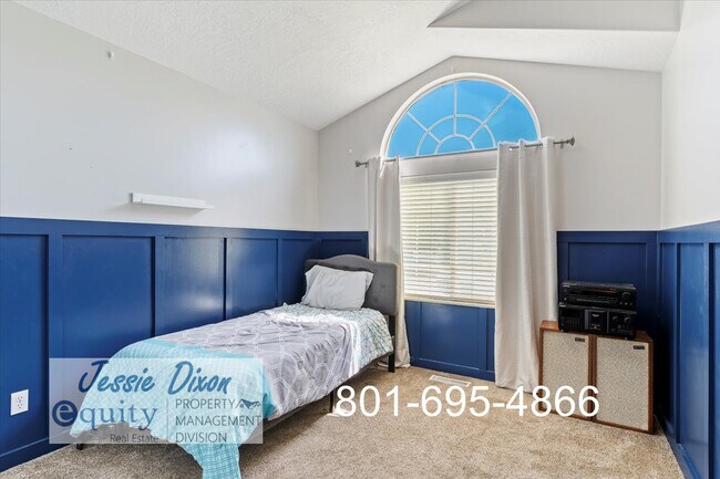Building Photo - 2355 N 125 W
