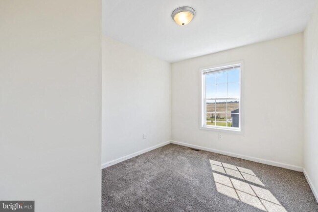 Building Photo - 846 Rising Sun Ln