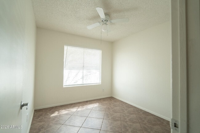 Building Photo - 3642 W Carla Vista Dr