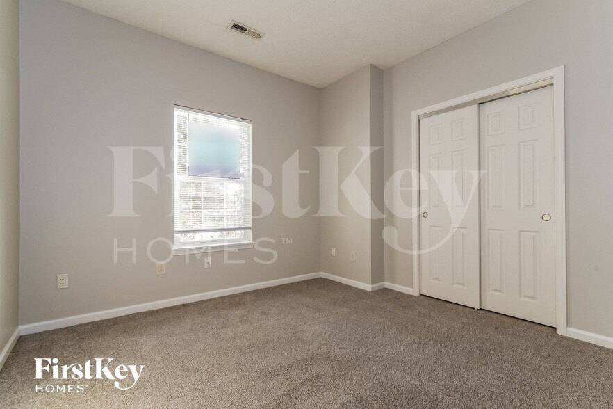 Building Photo - 7244 Mosaic Dr