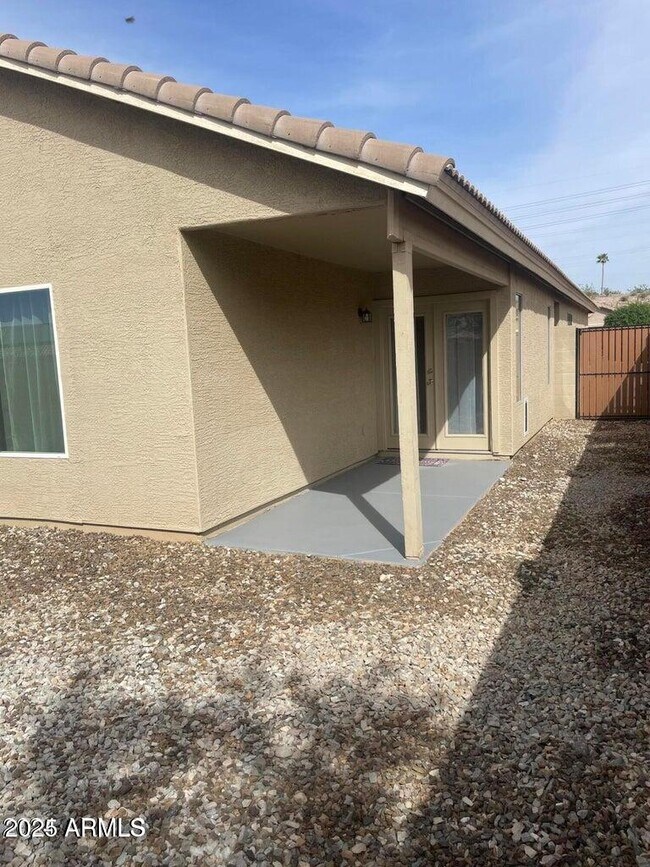 Building Photo - 16822 N 113th Ave