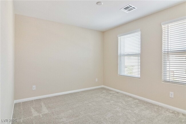 Building Photo - 3859 Painted Lady Ave