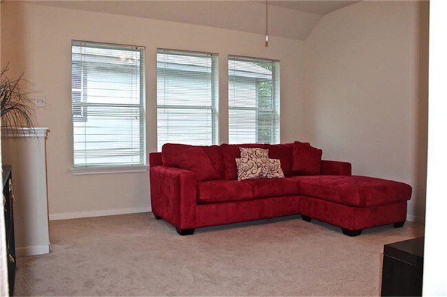 Building Photo - 130 Ledgestone Pl