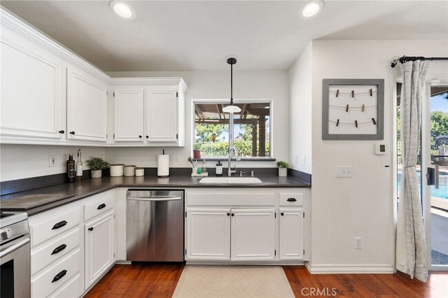 Building Photo - 43540 Corte Benisa