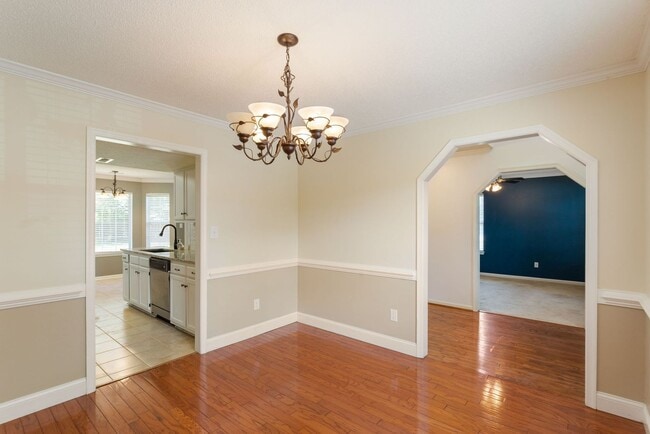 Building Photo - 5 E Pinto Ct