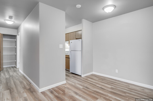 2 Bedroom - Lombard Ridge