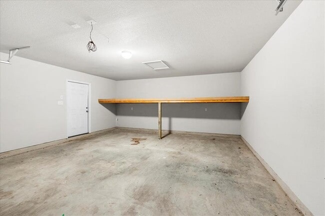 Building Photo - 252 Fabion St