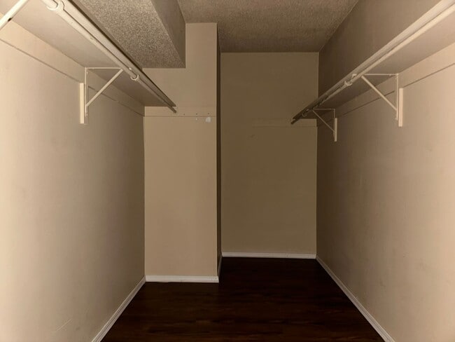 Building Photo - 119 Perth Ct