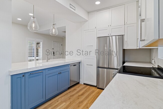 Building Photo - 4860 N 73rd St