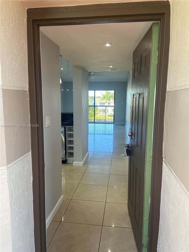 Building Photo - 9849 Nob Hill Ln