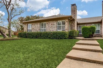 Building Photo - 10696 Pagewood Dr