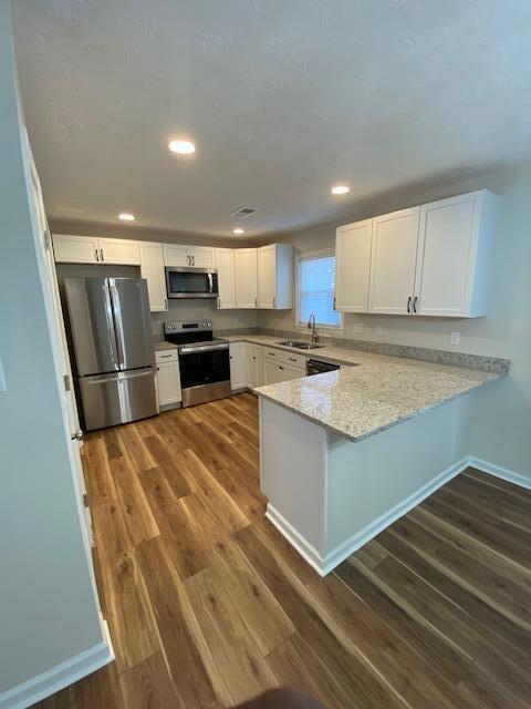 Building Photo - 3304 Alva Ct