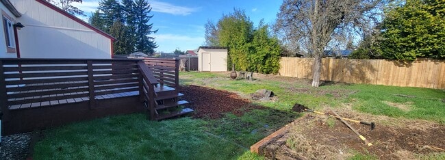 Building Photo - 10738 SE 165th St