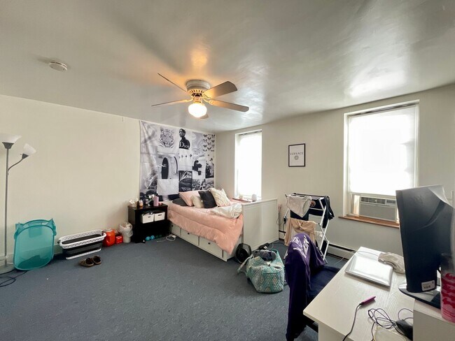 Building Photo - 416 N 31st St