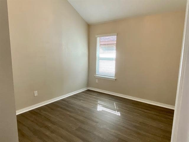 Building Photo - 1813 Glen Aerie Dr