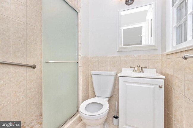 Building Photo - 14204 London Ln