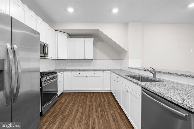 Building Photo - 7738 Port Capital Dr