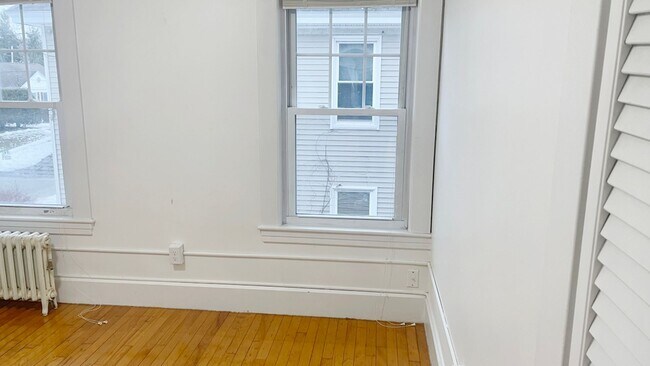 Building Photo - 73-75 Wallingford Ave