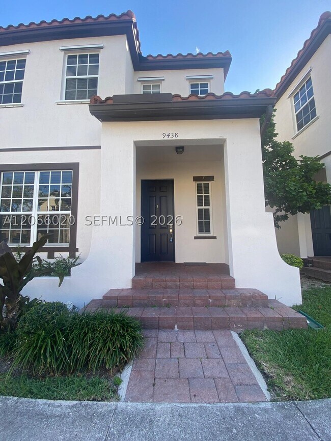 Building Photo - 9438 SW 171st Ct