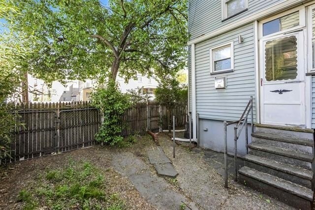 Building Photo - 54 Highland Ave