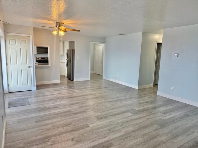 Building Photo - 4730 Coquina Key Dr SE