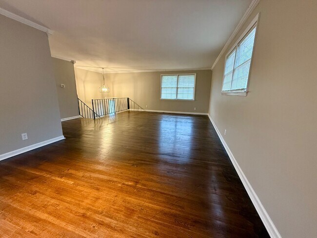 Building Photo - 101 Jones Valley Dr SW