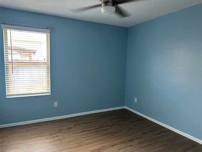 Building Photo - 6210 Russett Elm Ct