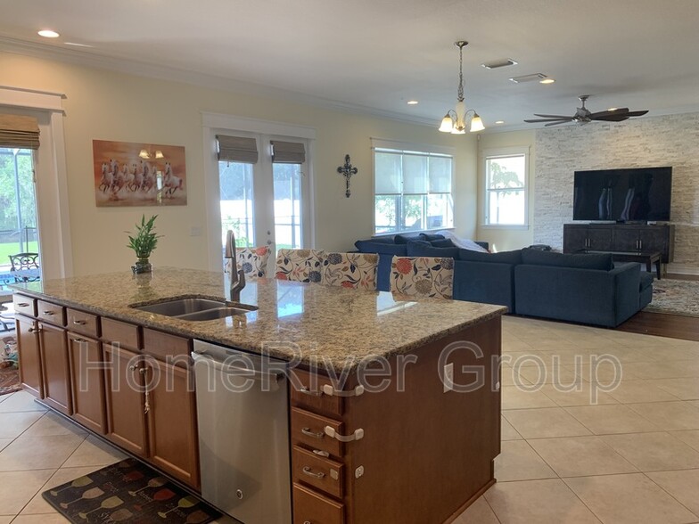 Building Photo - 10531 Mistflower Ln