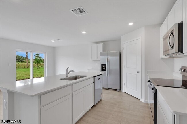 Building Photo - 532 Ilaria Ct