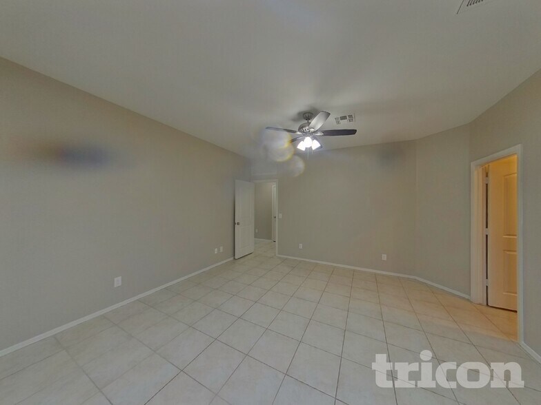 Building Photo - 16971 N Quinto Dr