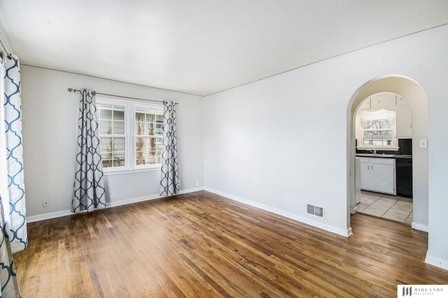 Building Photo - 2403 S Wayne St