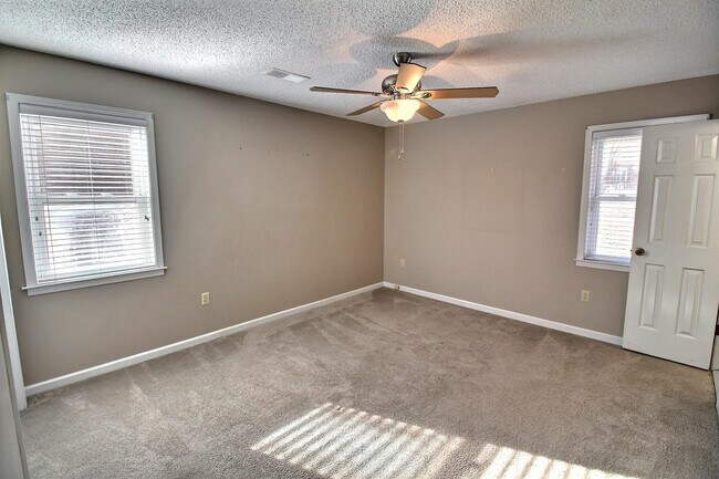 Building Photo - 1153 Verlington Dr