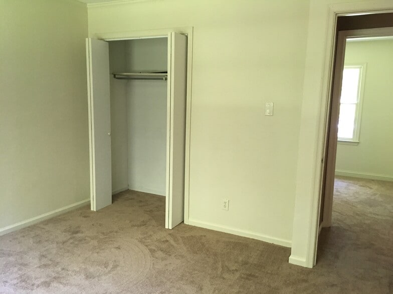 Building Photo - 107 Rockbridge Rd