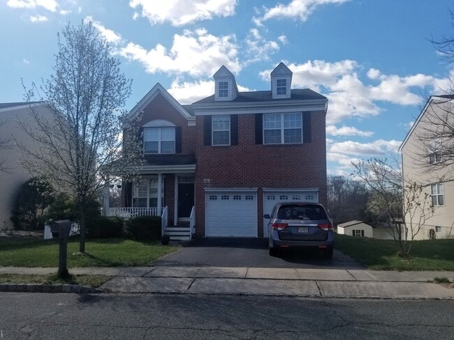 Primary Photo - Waterfront! Spacious, updated, 4-bedroom &...